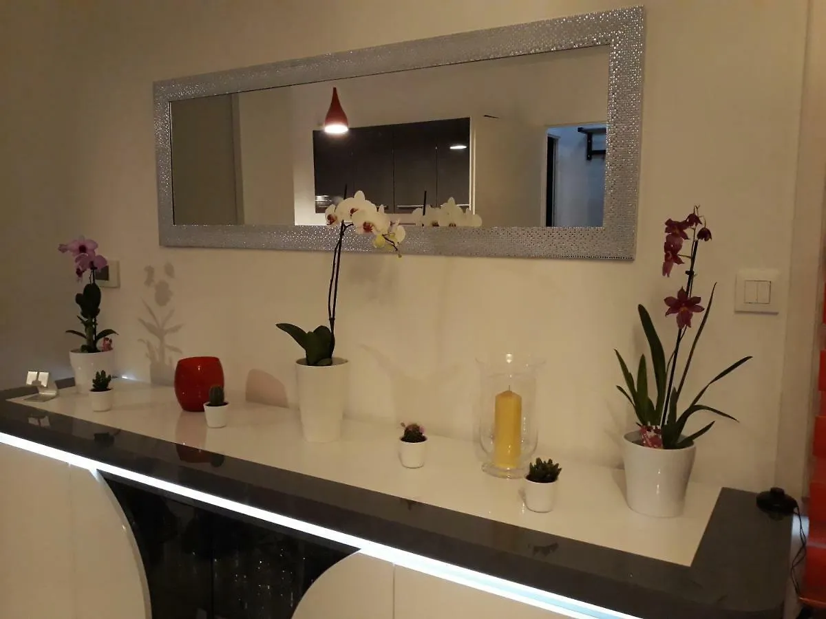 Appartement Neuf A 2Min Du Village De Marques Et Du Stadium Miramas